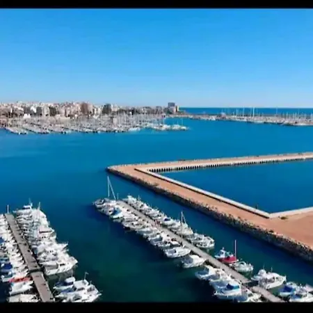 El Mar Albergue