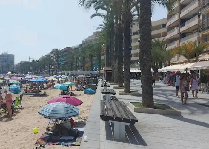 Хостел El Mar Торевьиа